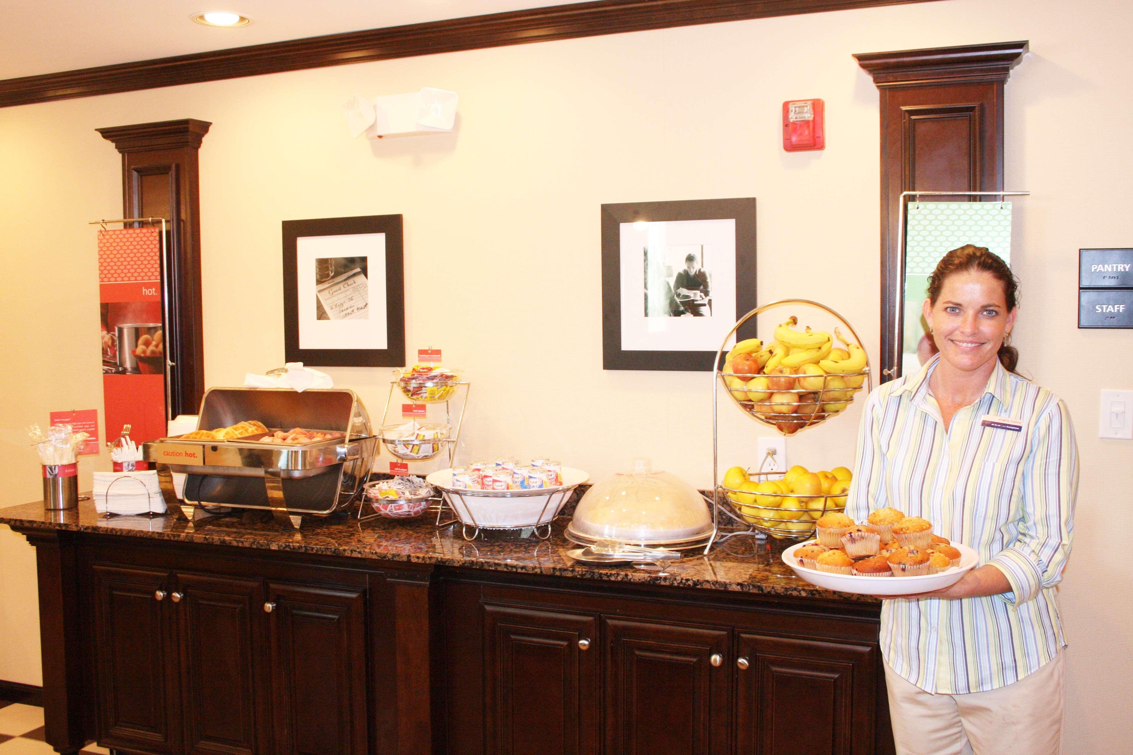 Hampton Inn & Suites Phenix City- Columbus Area Restoran fotoğraf
